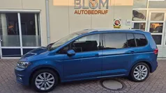 Blauw Gebruikt 2017 VW Touran Highline MPV | € 22.750 (Eerlijke prijs)