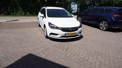 Wit Gebruikt 2018 Opel Astra Business Stationwagen | € 10.444 (Goede deal)