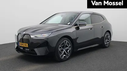 Grijs Gebruikt 2022 BMW iX Executive SUV | € 47.900 (Eerlijke prijs)