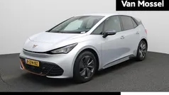 Grijs Gebruikt 2022 Cupra Born Hatchback | € 23.900 (Eerlijke prijs)