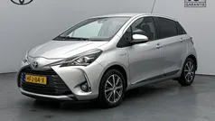 Grijs Gebruikt 2020 Toyota Yaris Hybrid Limited Hatchback | € 17.395 (Eerlijke prijs)