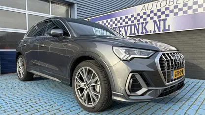 Grijs Gebruikt 2020 Audi Q3 S-Line SUV | € 33.950 (Eerlijke prijs)