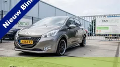 Grijs Gebruikt 2013 Peugeot 208 Envy Hatchback | € 4.975 (Eerlijke prijs)