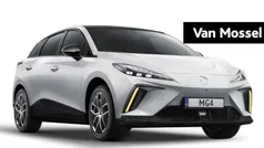 Gebruikt 2025 MG MG4 EV Trophy Hatchback | € 35.687 (Eerlijke prijs)