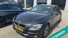 Zwart Gebruikt 2013 BMW 320 Efficient Dynamics Sedan | € 8.745 (Goede deal)
