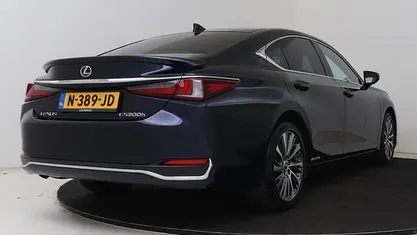 Occasion Lexus ES300H Business Edition 218 PK (160 kW) 2021 Sedan