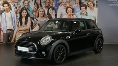 Zwart Gebruikt 2017 Mini ONE Chili Hatchback | € 11.950 (Eerlijke prijs)