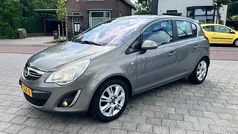Bruin Gebruikt 2011 Opel Corsa Cosmo Hatchback | € 5.499 (Eerlijke prijs)