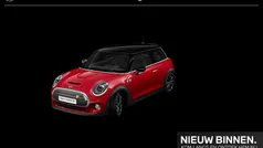 Rood Gebruikt 2020 Mini Cooper Hatchback | € 19.450 (Eerlijke prijs)