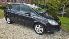 Zwart Gebruikt 2006 Opel Zafira Enjoy MPV | € 1.999 (Eerlijke prijs)