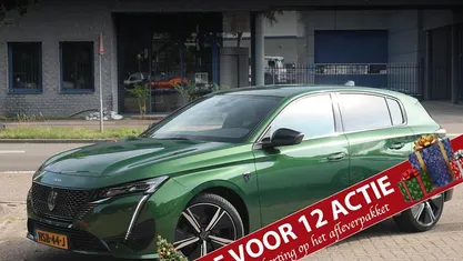 Groen Gebruikt 2023 Peugeot 308 GT Hatchback | € 24.745 (Eerlijke prijs)
