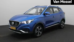 Blauw Gebruikt 2020 MG ZS Luxury Sedan | € 15.495 (Eerlijke prijs)