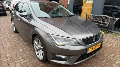 Grijs Occasion 2016 Seat Leon ST CONNECT Stationwagen | € 8.900 (Eerlijke prijs)