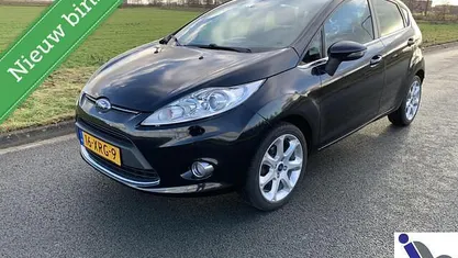 Zwart Occasion 2012 Ford Fiesta Titanium Hatchback | € 5.880 (Eerlijke prijs)
