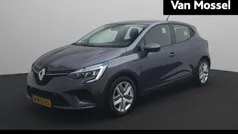 Gebruikt 2021 Renault Clio V Zen Hatchback | € 13.440 (Eerlijke prijs)