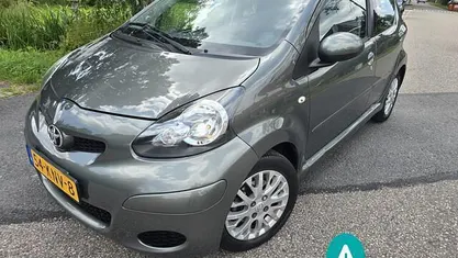 Occasion Toyota Aygo 68 PK (50 kW) 2010 Groen Hatchback