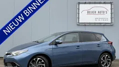 Blauw Occasion 2017 Toyota Auris Hatchback | € 15.395 (Eerlijke prijs)