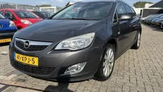 Grijs Gebruikt 2012 Opel Astra Sport Stationwagen | € 2.550 (Eerlijke prijs)