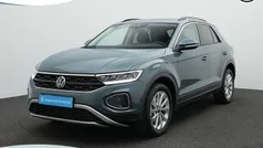 Blauw Gebruikt 2024 VW T-Roc Life SUV | € 26.900 (Goede deal)