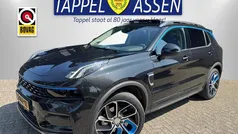 Zwart, metallic lak Gebruikt 2023 Lynk & Co 01 SUV | € 26.450 (Eerlijke prijs)