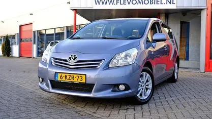 Blauw Occasion 2011 Toyota Verso Business Edition MPV | € 8.450 (Eerlijke prijs)