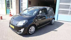 Zwart Gebruikt 2010 Renault Twingo Authentique Hatchback | € 3.650 (Eerlijke prijs)