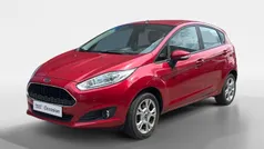 Rood Gebruikt 2017 Ford Fiesta Style Hatchback | € 10.445 (Eerlijke prijs)