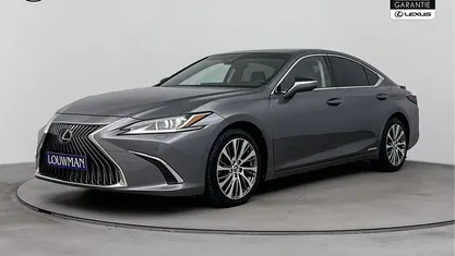 Occasion Lexus ES300H Business Edition 218 PK (160 kW) 2021 Sonic grey (grijs metallic) Sedan