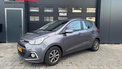 Occasion 2015 Hyundai i10 Premium Hatchback | € 6.845 (Eerlijke prijs)