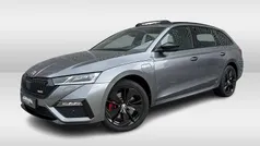 Grijs Gebruikt 2022 Skoda Octavia RS Stationwagen | € 33.950 (Eerlijke prijs)