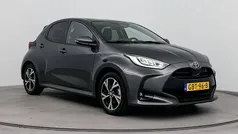 Grijs Gebruikt 2024 Toyota Yaris Hybrid Edition Hatchback | € 24.999 (Eerlijke prijs)