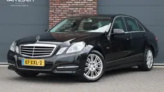Zwart, metallic lak Gebruikt 2011 Mercedes E220 Avantgarde Sedan | € 8.500 (Eerlijke prijs)