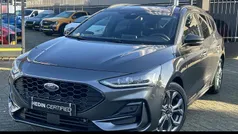 Grijs Gebruikt 2023 Ford Focus ST-Line Stationwagen | € 21.745 (Eerlijke prijs)