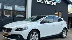 Wit Gebruikt 2015 Volvo V40 CC Ocean Race Stationwagen | € 15.950 (Eerlijke prijs)