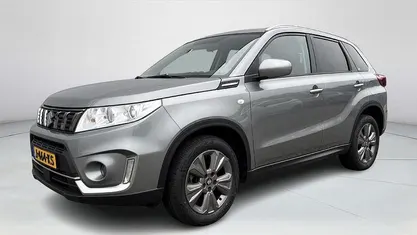 Grijs Gebruikt 2020 Suzuki Vitara SUV | € 17.950 (Eerlijke prijs)