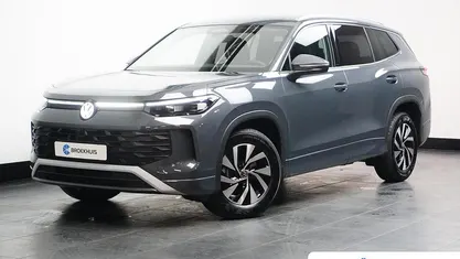 Grijs Occasion 2025 VW Tayron Edition SUV | € 48.295 (Eerlijke prijs)