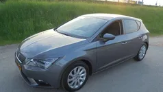 Grijs Gebruikt 2015 Seat Leon CONNECT Hatchback | € 11.750 (Eerlijke prijs)