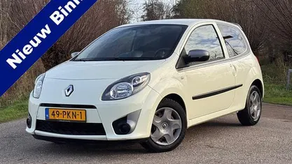 Wit Gebruikt 2011 Renault Twingo Collection Hatchback | € 2.388 (Eerlijke prijs)