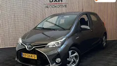 Grijs Gebruikt 2016 Toyota Yaris Hatchback | € 10.940 (Eerlijke prijs)