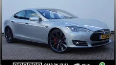 Grijs Gebruikt 2015 Tesla Model S Performance Sedan | € 31.900