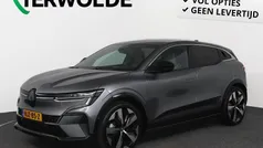 Gris schiste Nieuw 2025 Renault Mégane Komfort Hatchback | € 37.950 (Eerlijke prijs)