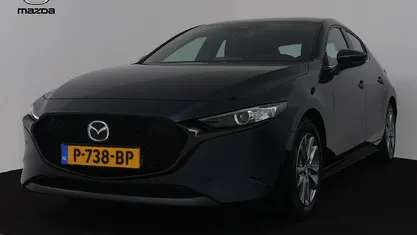 Occasion Mazda 3 Comfort 123 PK (90 kW) 2022 Deep crystal blue (blauw mica) Hatchback