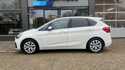 Occasion BMW 225 Executive 136 PK (100 kW) 2018 Wit Stationwagen