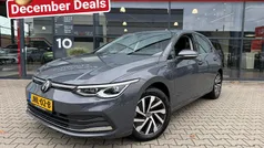 Grijs Gebruikt 2022 VW Golf VIII Style Hatchback | € 26.950 (Eerlijke prijs)