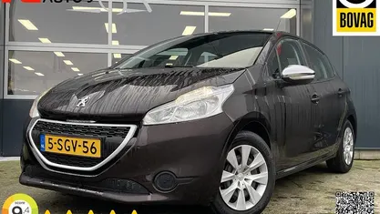 Bruin Gebruikt 2013 Peugeot 208 Access Hatchback | € 4.745 (Eerlijke prijs)