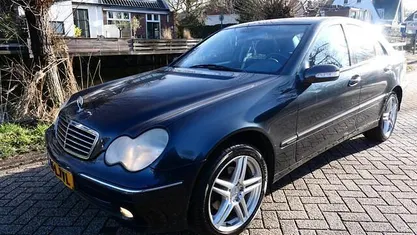 Occasion 2003 Mercedes C200 Elegance Sedan | € 1.995 (Goede deal)