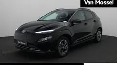 Zwart Gebruikt 2023 Hyundai Kona SUV | € 22.400 (Eerlijke prijs)