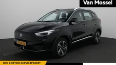 Zwart Gebruikt 2024 MG ZS Luxury Sedan | € 29.595 (Eerlijke prijs)