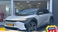Precious silver prem. metallic/zwart dak Nieuw 2024 Toyota bZ4X Premium SUV | € 50.900 (Eerlijke prijs)