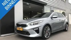 Grijs Gebruikt 2018 Kia Ceed Hatchback | € 17.950 (Eerlijke prijs)